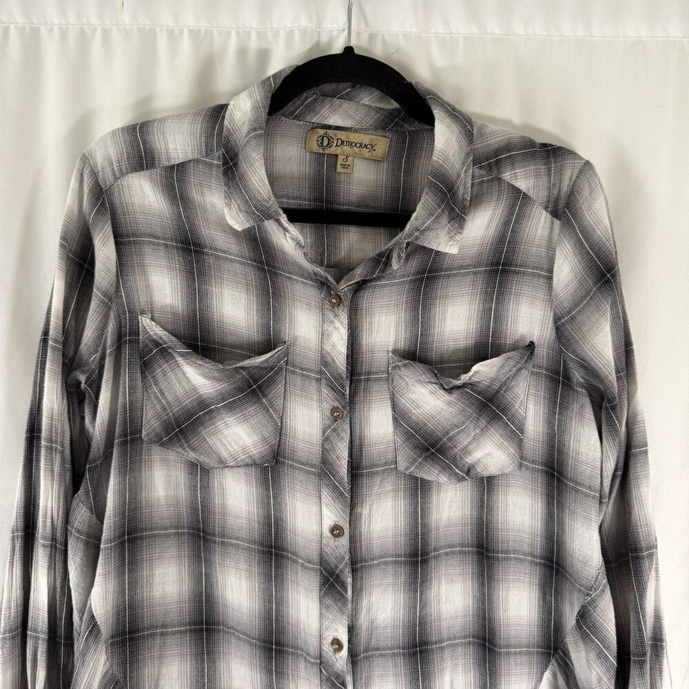 Democracy Blouse Women's Small Black White Plaid Button Up Long Sleeve Collared - Picture 2 of 12